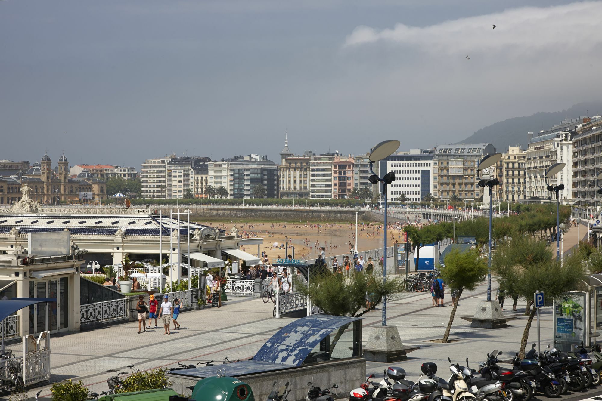 Playa De La Concha 3 Apartment By Feelfree Rentals サン・セバスティアン エクステリア 写真