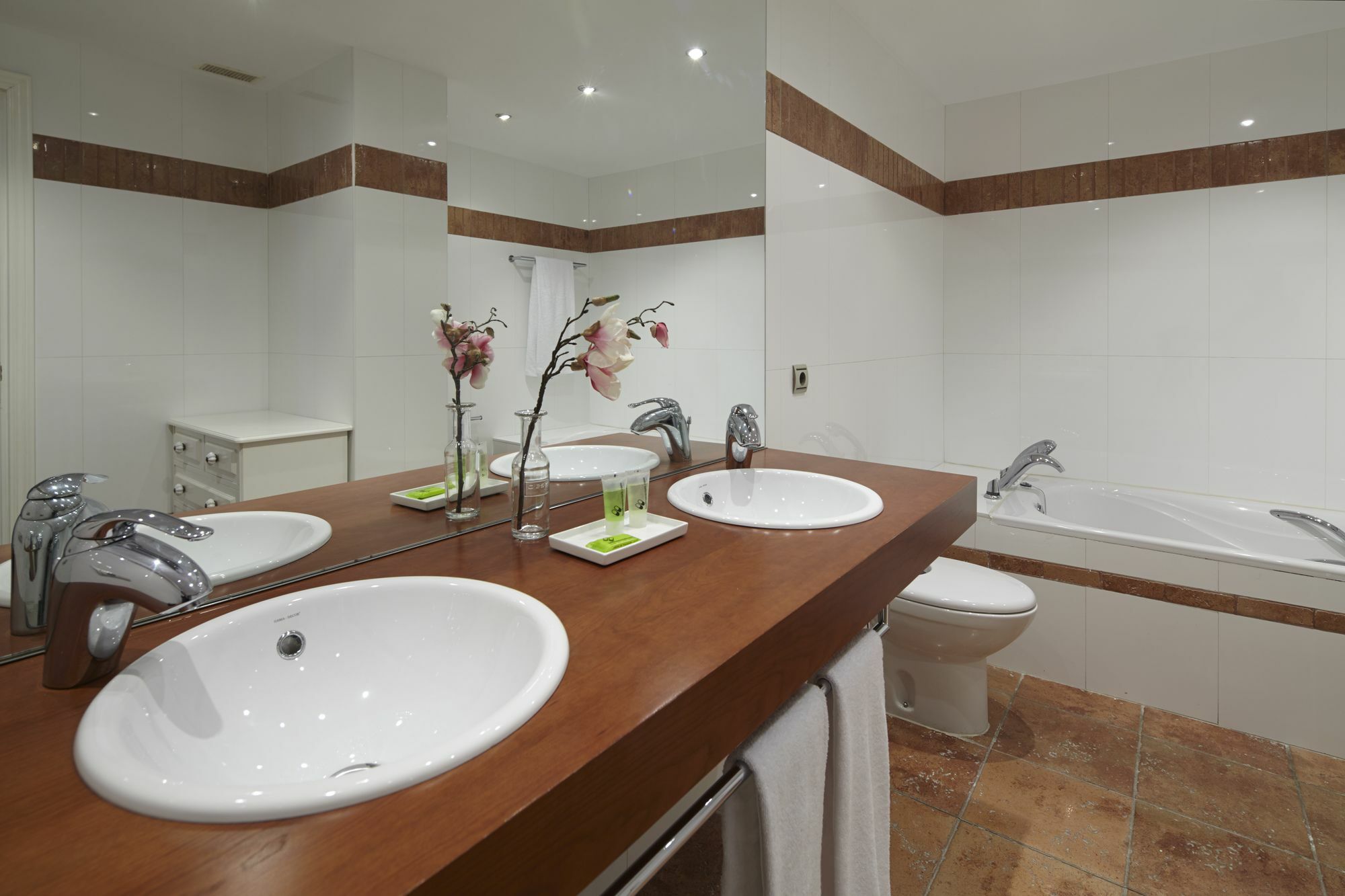 Playa De La Concha 3 Apartment By Feelfree Rentals サン・セバスティアン エクステリア 写真
